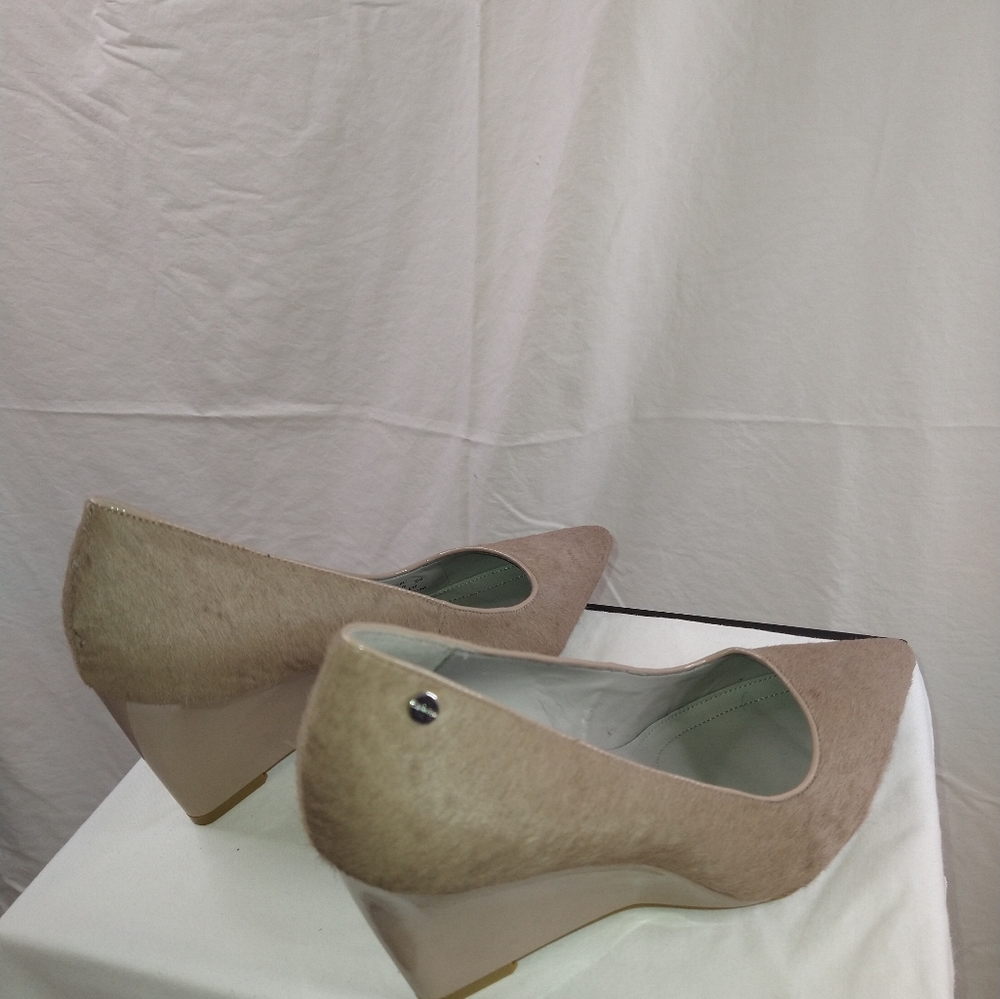 Calvin Klein Wedge Heels, size 10 - Picture 4 of 7